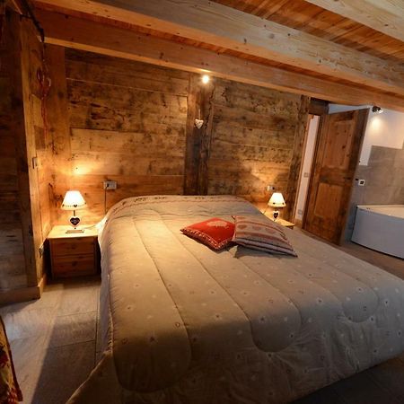 Vieilles Maisons D'Introd Dış mekan fotoğraf