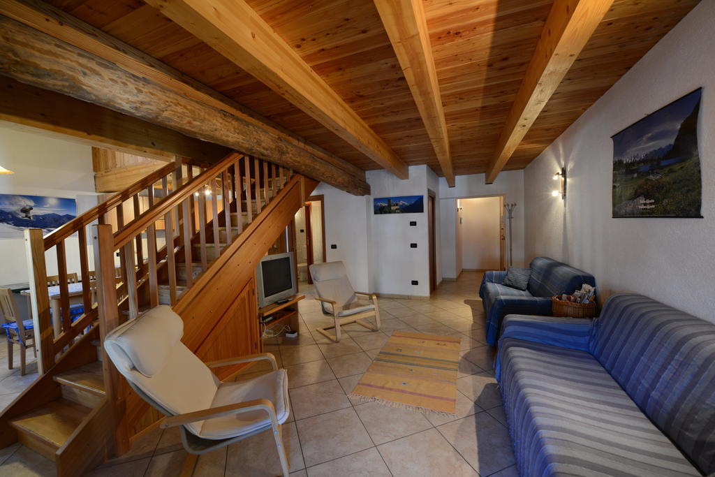 Vieilles Maisons D'Introd Oda fotoğraf