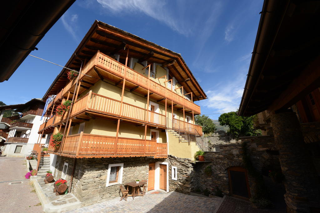 Vieilles Maisons D'Introd Dış mekan fotoğraf
