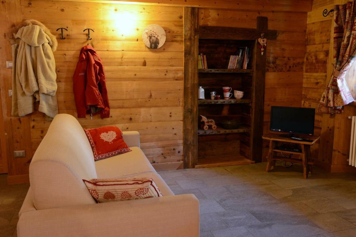Vieilles Maisons D'Introd Dış mekan fotoğraf